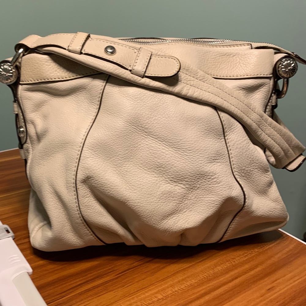 B. MAKOWSKY—-Leather Ivory Satchel